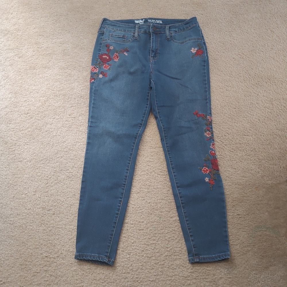 Mossimo floral embroidered Jeans